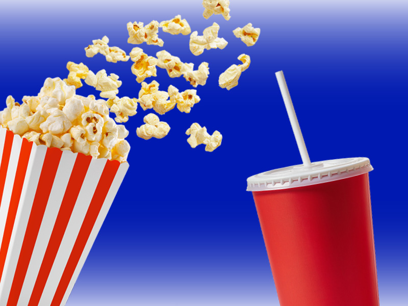 Popcorn und Getränk